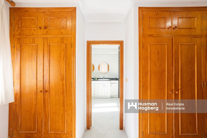 Image No.43-6 Bed Villa for sale