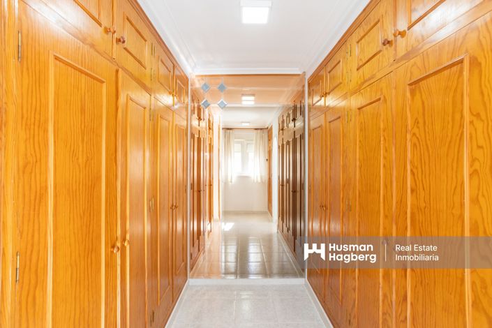 Image No.44-6 Bed Villa for sale