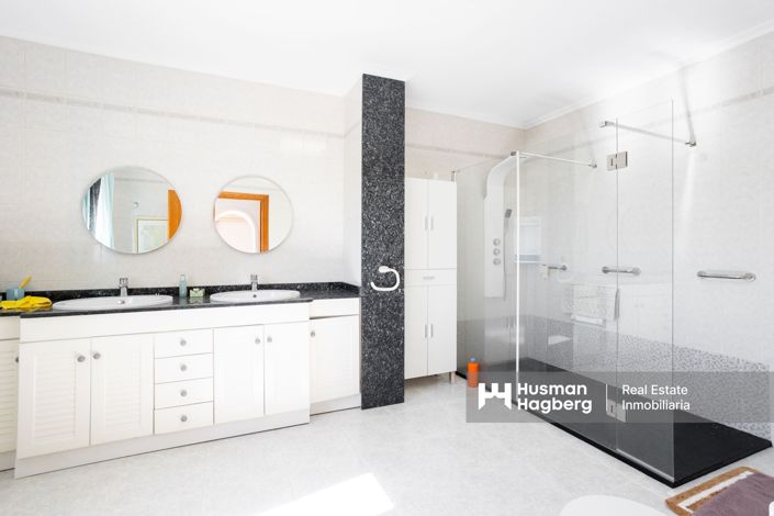 Image No.45-6 Bed Villa for sale