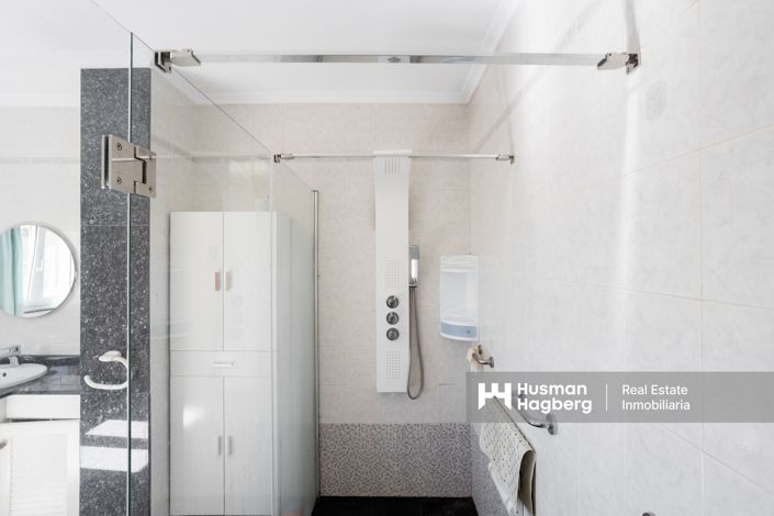 Image No.47-6 Bed Villa for sale