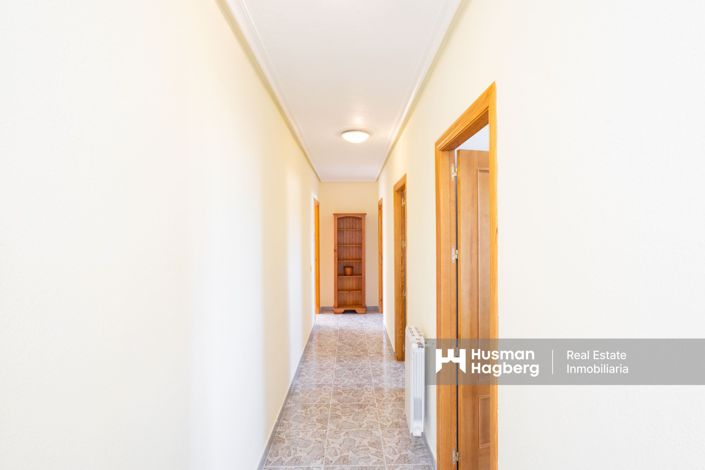 Image No.48-6 Bed Villa for sale