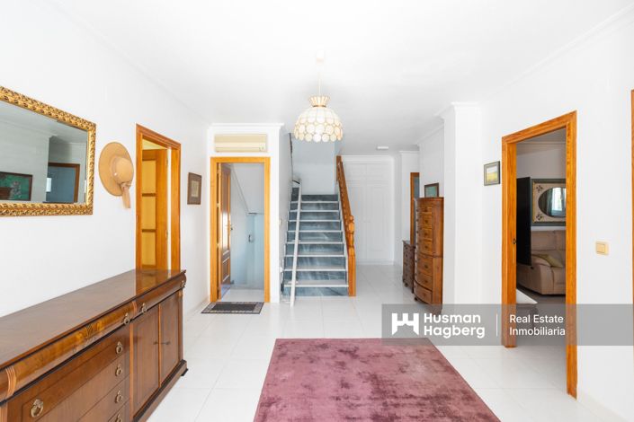 Image No.6-6 Bed Villa for sale