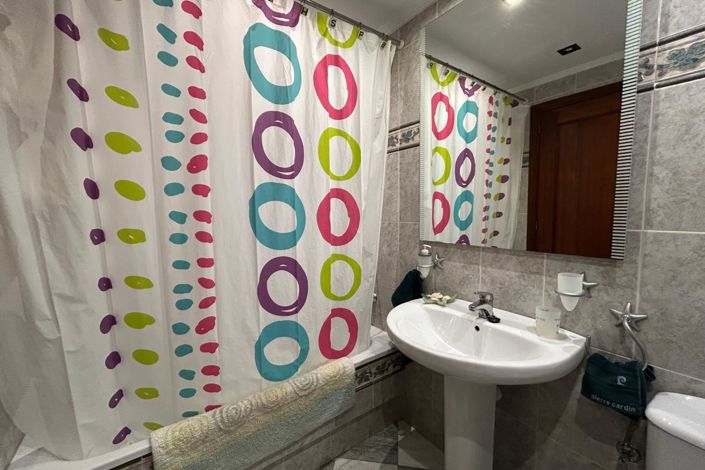 Image No.21-3 Bed Apartment for sale