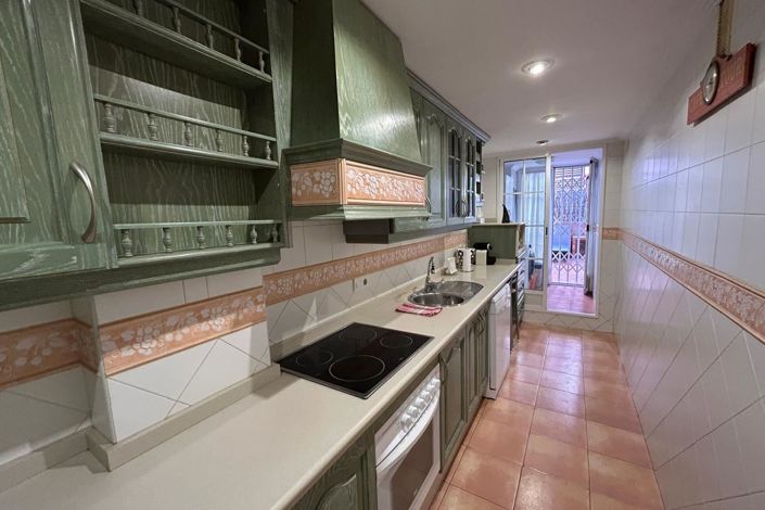 Image No.36-3 Bed Apartment for sale