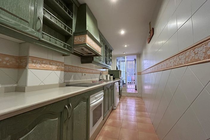 Image No.38-3 Bed Apartment for sale