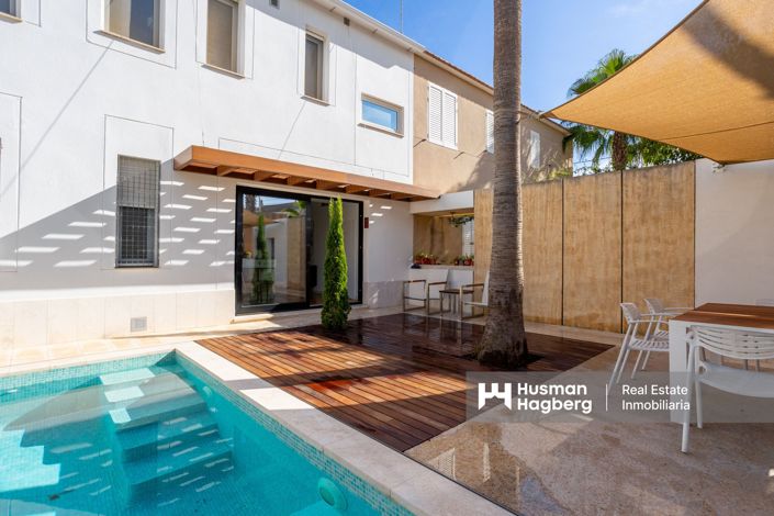 Image No.1-4 Bed Townhouse for sale