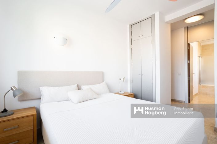 Image No.26-4 Bed Townhouse for sale