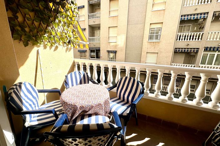 Image No.1-2 Bed Apartment for sale