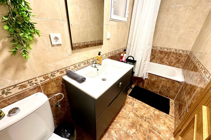 Image No.9-2 Bed Apartment for sale