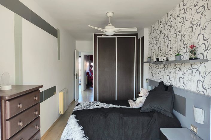 Image No.20-2 Bed Apartment for sale