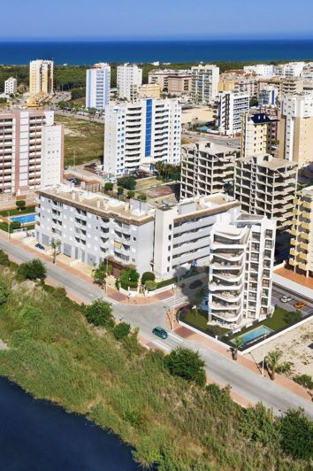 Image No.17-3 Bed Apartment for sale