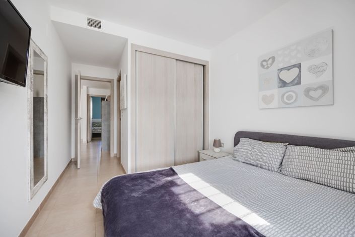 Image No.17-2 Bed Apartment for sale