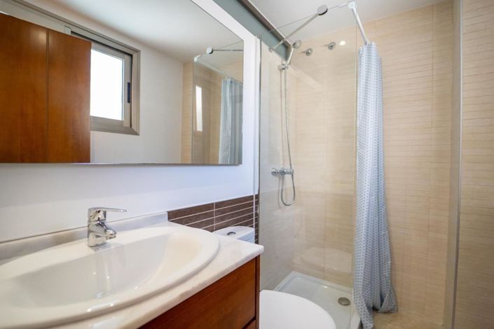 Image No.14-3 Bed Townhouse for sale