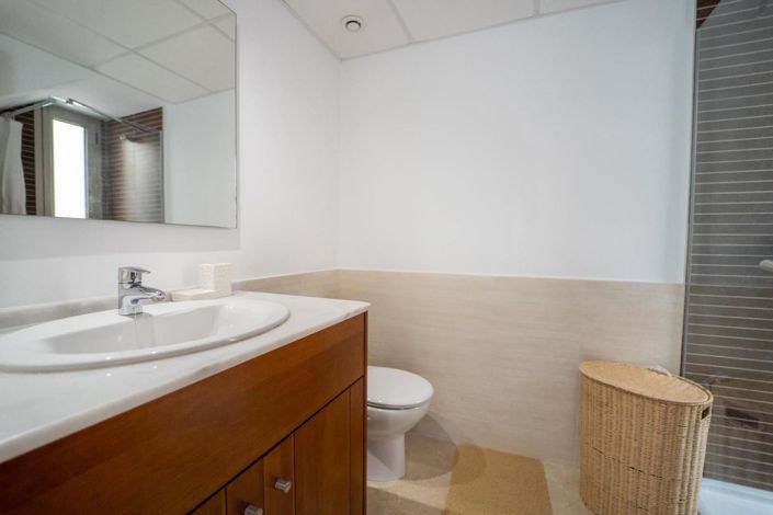 Image No.17-3 Bed Townhouse for sale