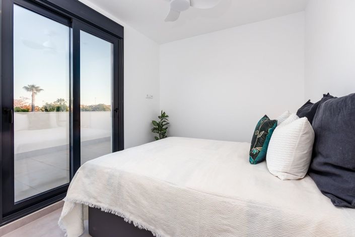 Image No.43-3 Bed Villa for sale