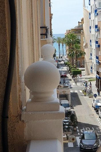 Image No.2-Villa de 2 chambres à vendre à Alicante