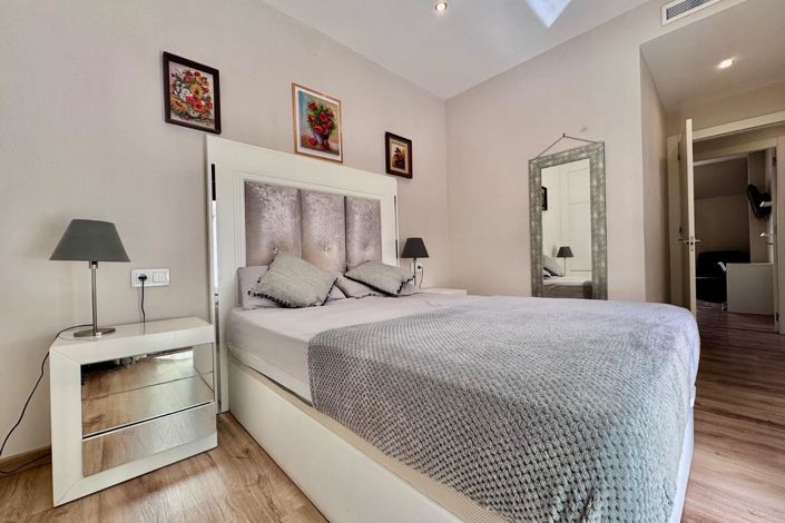 Image No.14-3 Bed Townhouse for sale