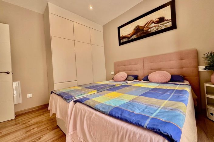 Image No.18-3 Bed Townhouse for sale