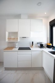 med5ngbpd4358cfwjzp7z-1880x2820