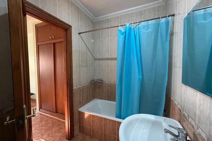 Image No.16-3 Bed Townhouse for sale