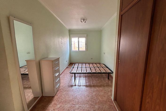 Image No.17-3 Bed Townhouse for sale