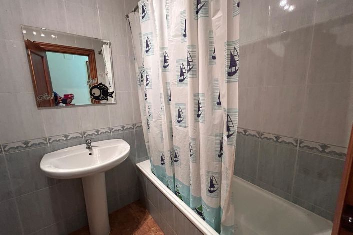 Image No.18-3 Bed Townhouse for sale