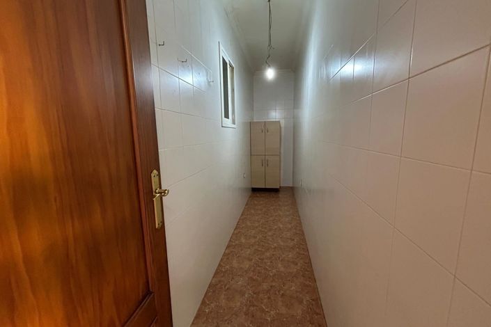 Image No.28-3 Bed Townhouse for sale