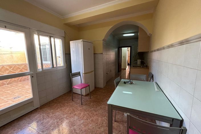 Image No.31-3 Bed Townhouse for sale