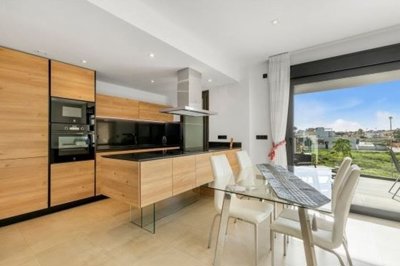 med5nh6g9z358cj4v4f7g-2820x1880