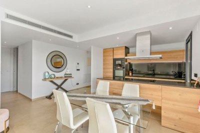 med5nh6g9z358cj4v455d-2820x1880