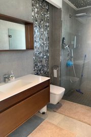 med5nhccc7358cf7mqf7n-1880x2820