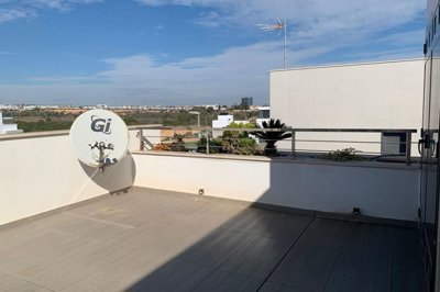 med5nhccc7358cf7mq43b-2820x1880