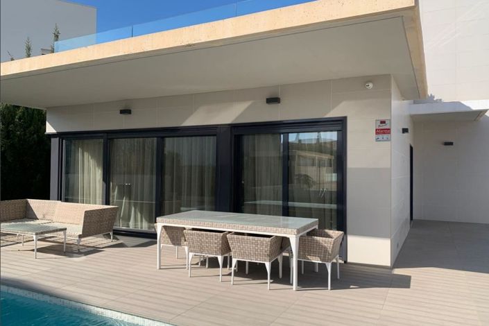 Image No.44-4 Bed Villa for sale