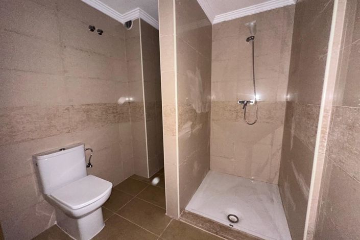 Image No.10-4 Bed Apartment for sale