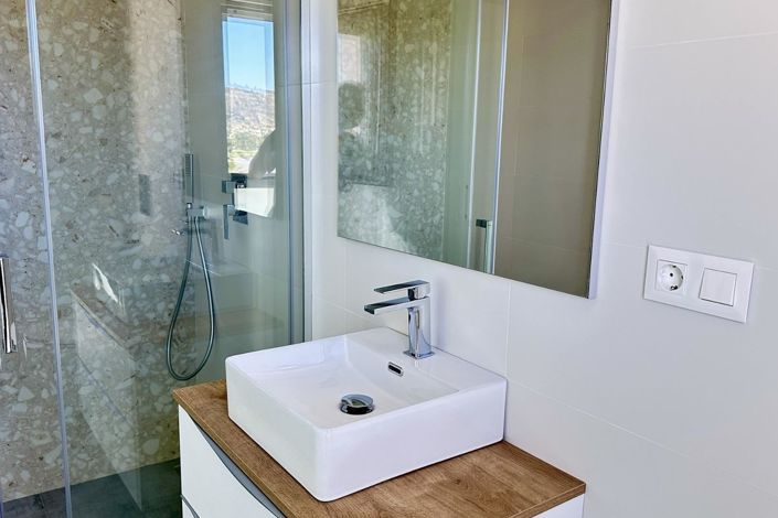 Image No.15-4 Bed Villa for sale