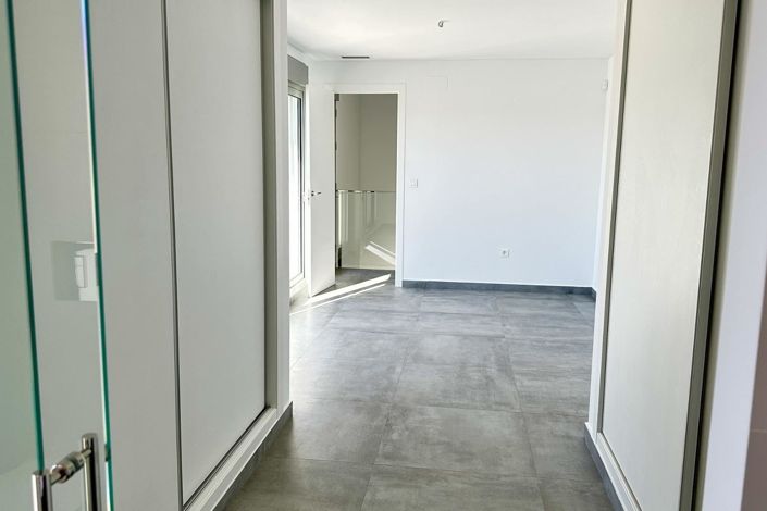 Image No.16-4 Bed Villa for sale