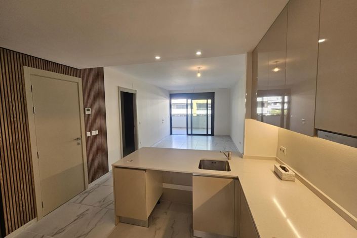 Image No.21-2 Bed Apartment for sale