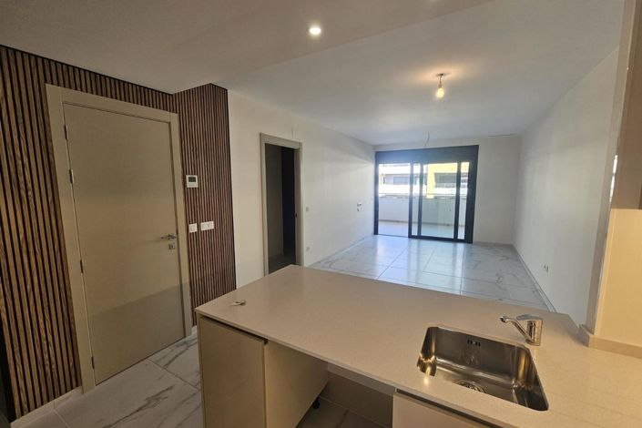 Image No.26-2 Bed Apartment for sale