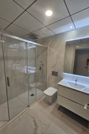 med5nhw483358cmg4vb0g-1880x2820