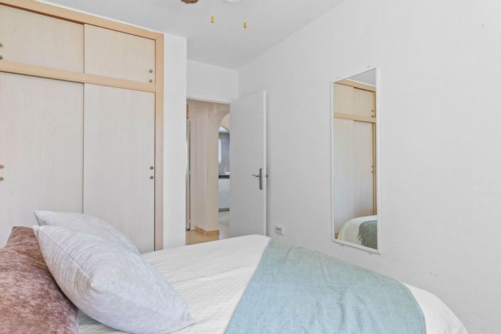 Image No.11-2 Bed Apartment for sale