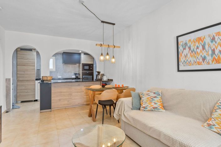 Image No.4-2 Bed Apartment for sale