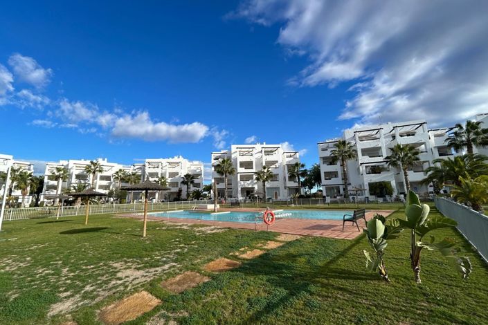 Image No.40-2 Bed Apartment for sale