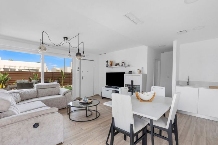 Image No.11-2 Bed Townhouse for sale