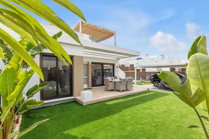 Image No.27-2 Bed Townhouse for sale