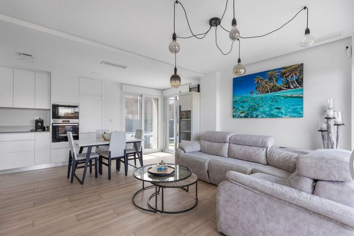 Image No.28-2 Bed Townhouse for sale