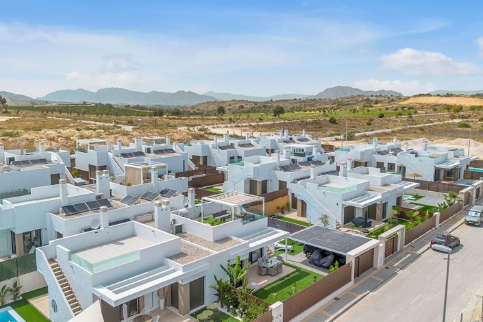 Image No.31-2 Bed Townhouse for sale