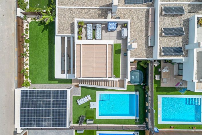 Image No.36-2 Bed Townhouse for sale