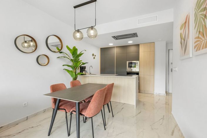 Image No.4-2 Bed Apartment for sale