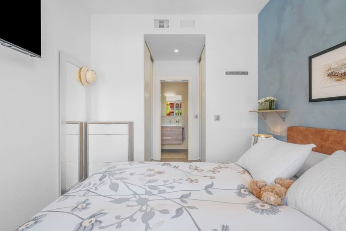 Image No.26-3 Bed Townhouse for sale