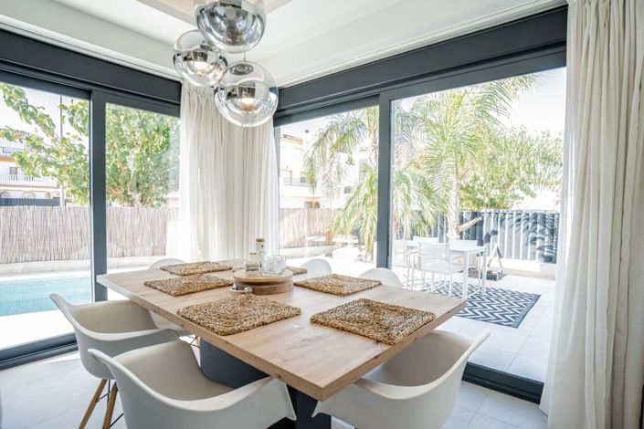 Image No.6-Villa de 3 chambres à vendre à Alicante